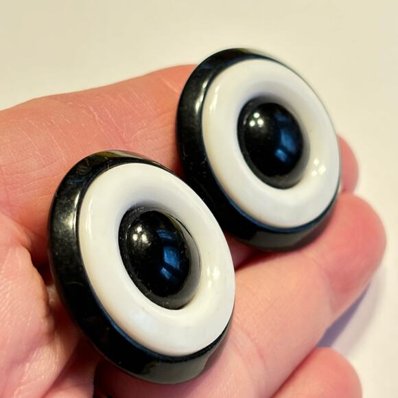 Pierced earrings retro black & white circles monochrome rounds vintage 1980s - Picture 5 of 6